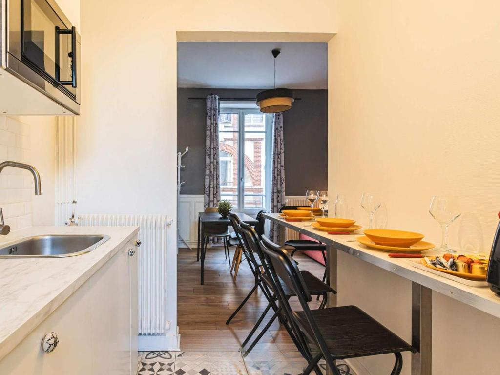 Appartement Lumière Hypercentre avec Wi-Fi à Reims - FR-1-870-14 - 5