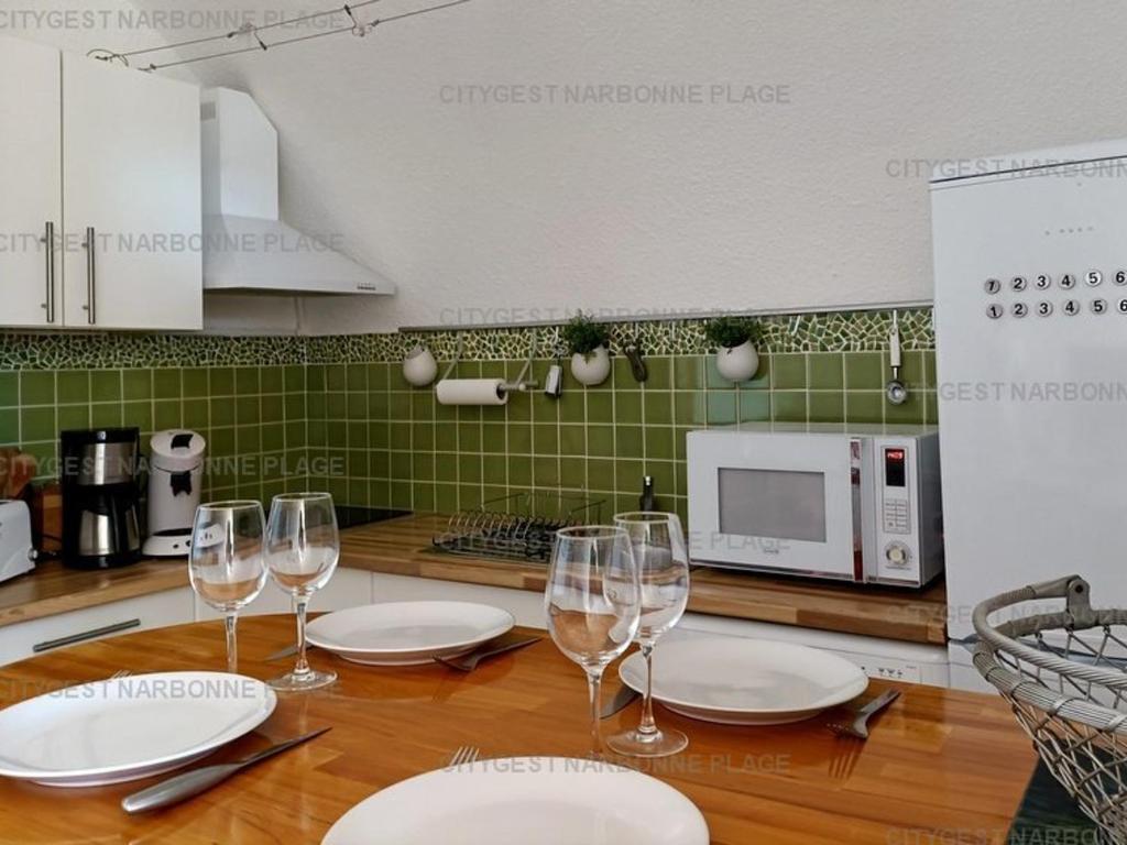 Appartement charmant avec balcon, piscine - 5 pers. - FR-1-619-159 - 2