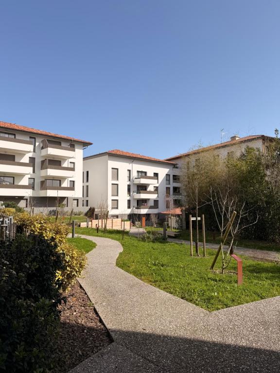 T2 cosy, spacieux et calme entre océan et montagne - 2