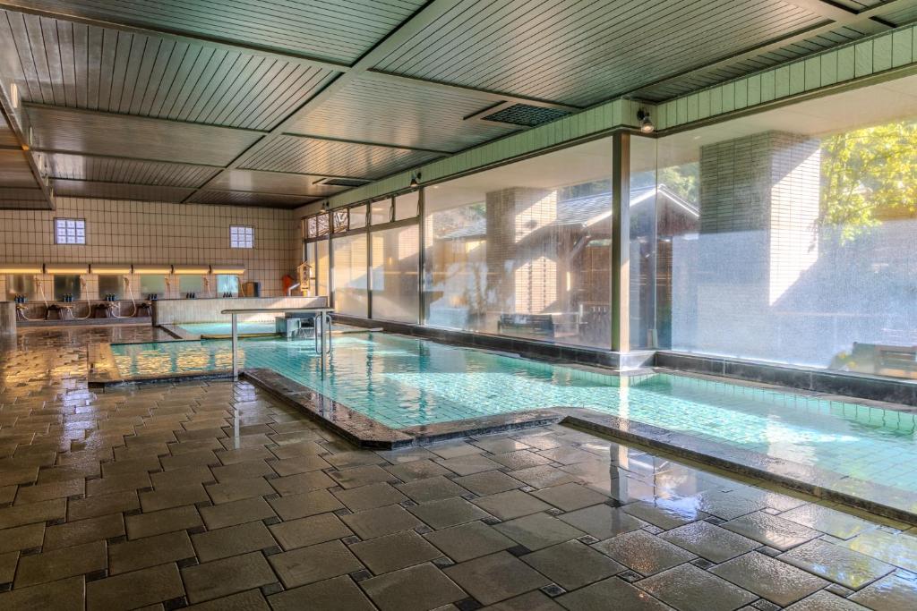 Hot spring bath