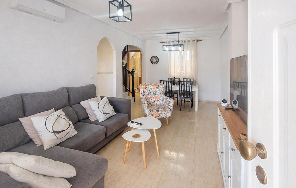 2 Bedroom Awesome Home In Gran Alacnt - 4