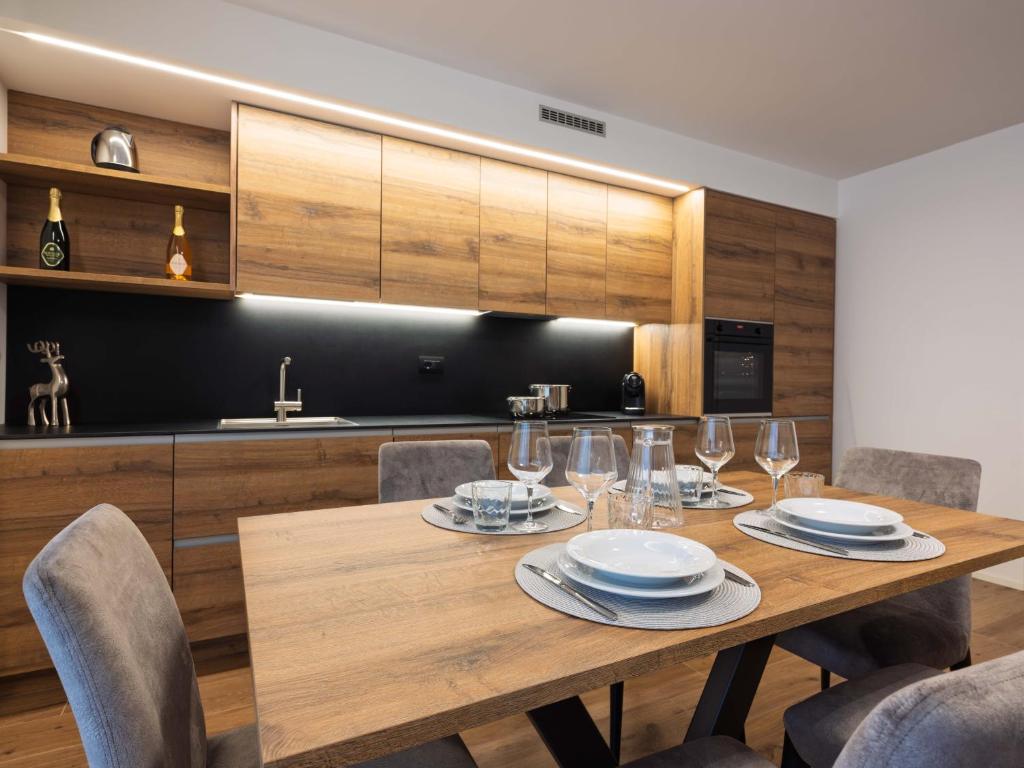 Al Cervo Luxury Apartments - 4