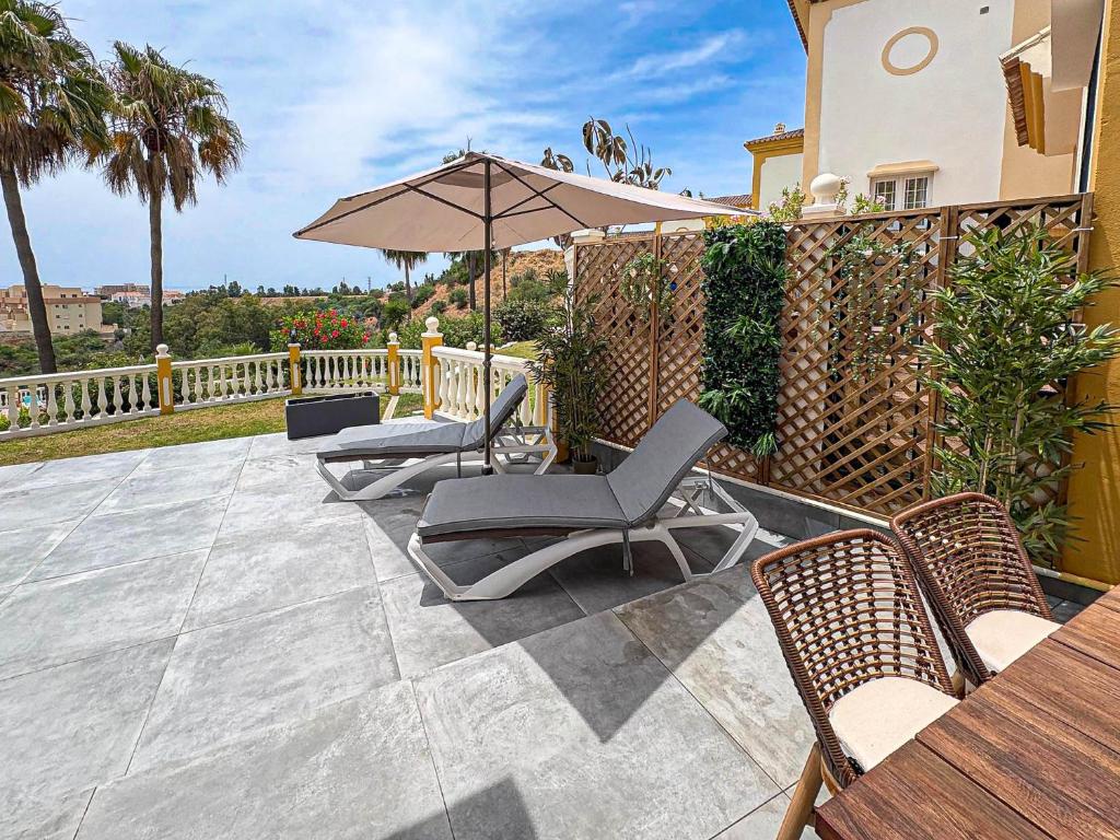 3 bed villa shared pool Jardines de la Suerte - 4