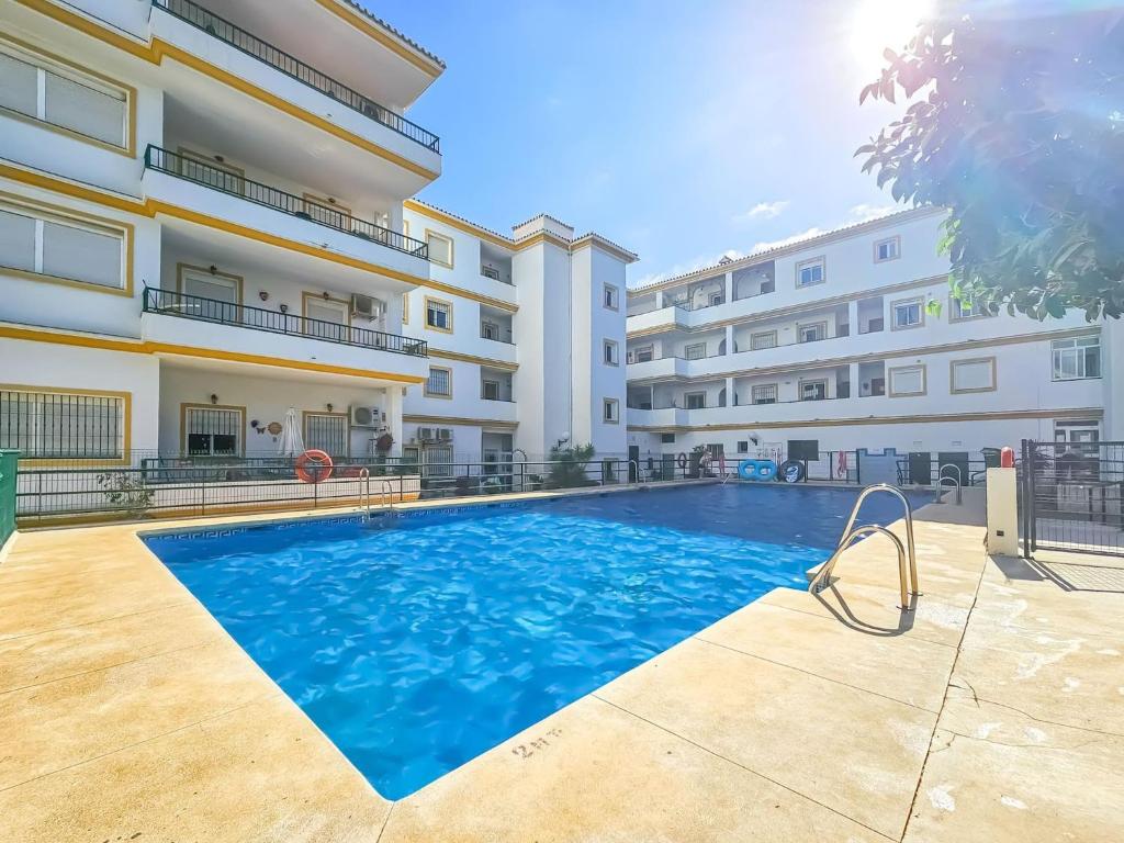 3 bed penthouse apt La Cala close to beach - 2