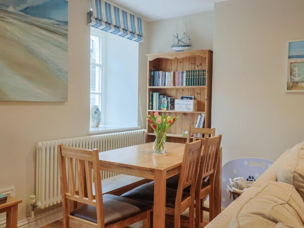 Half Moon Cottage, Lyme Regis photo 6