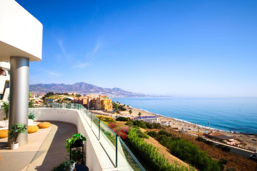 Penthouse, Amazing Sea Views, Plunge Pool and BBQ - 5