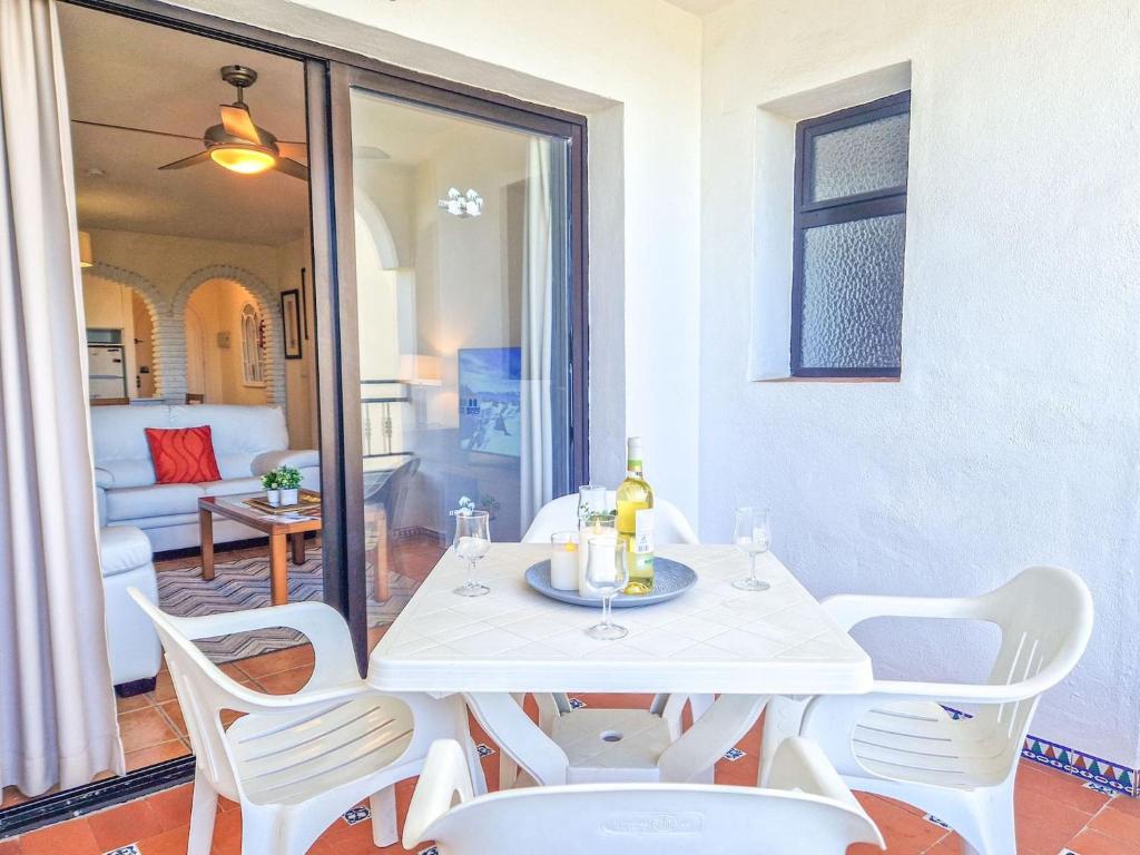 3 bedroom apt in Riviera short walk to beach - 5
