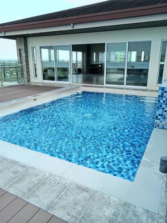 Sweet Escape 22 at O Residences