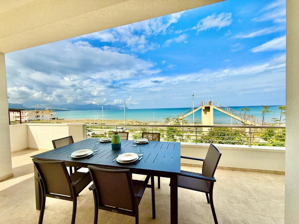 Brezza Marina Apartment, 50 mt dalla spiaggia - 1