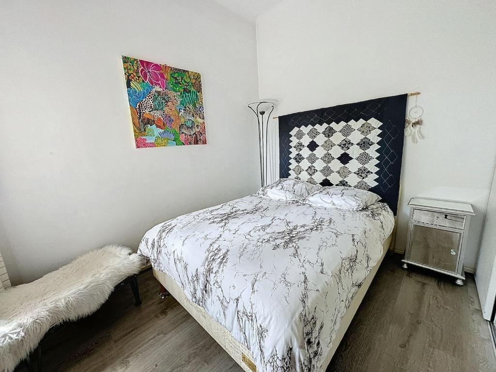 Alexandra - one bedroom, Palais 25 min walk - 4