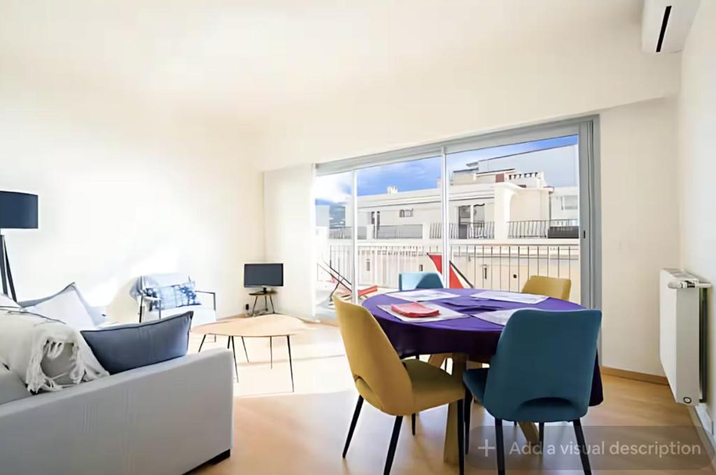 Croisette Top Floor 2BR with Bay View Balcony - 3