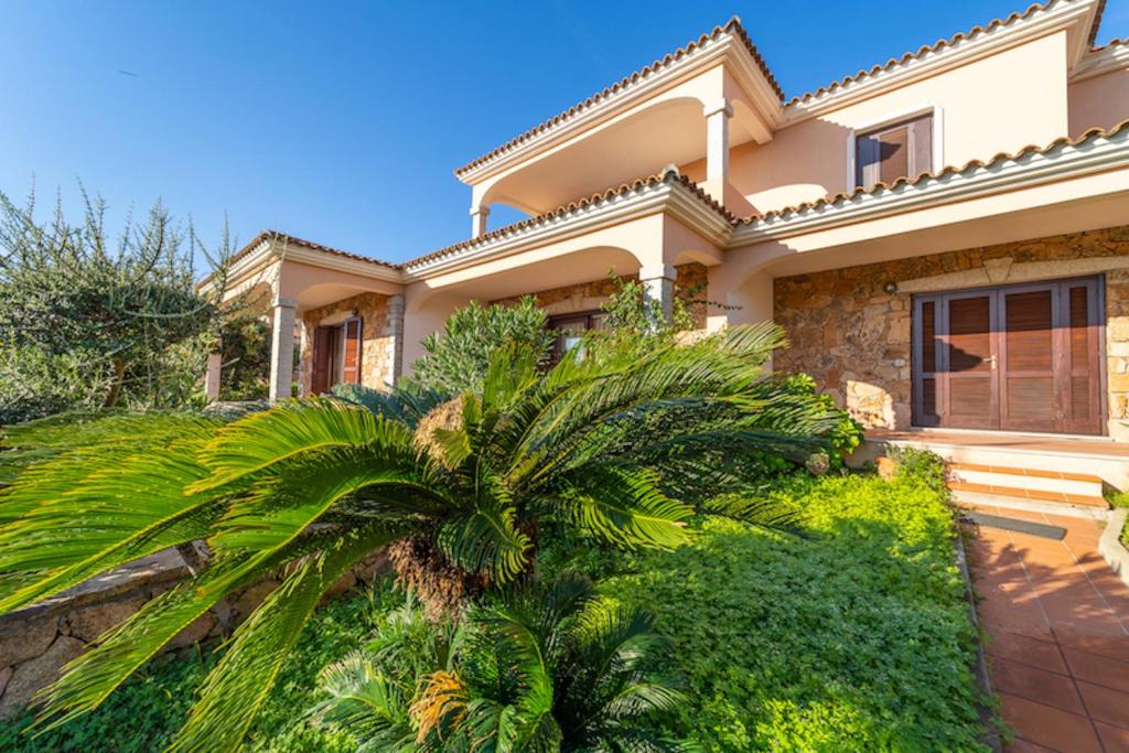 ISS Travel, L'Uddastru 2, Panoramic Apartments - with private outdoor terrace - 1