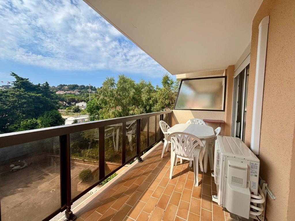 CA089-307 APPARTEMENT 4 Personnes CENTRE VILLE CAVALAIRE - 2