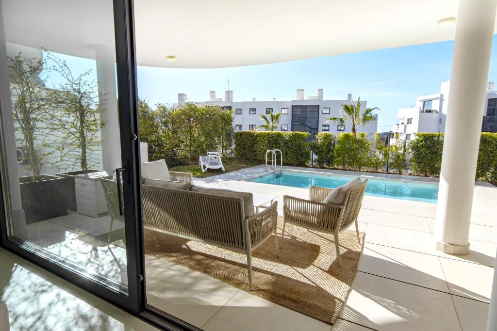 Mara's Apartments - Higuerón West - Signature Ground Floor with Private Pool - 3