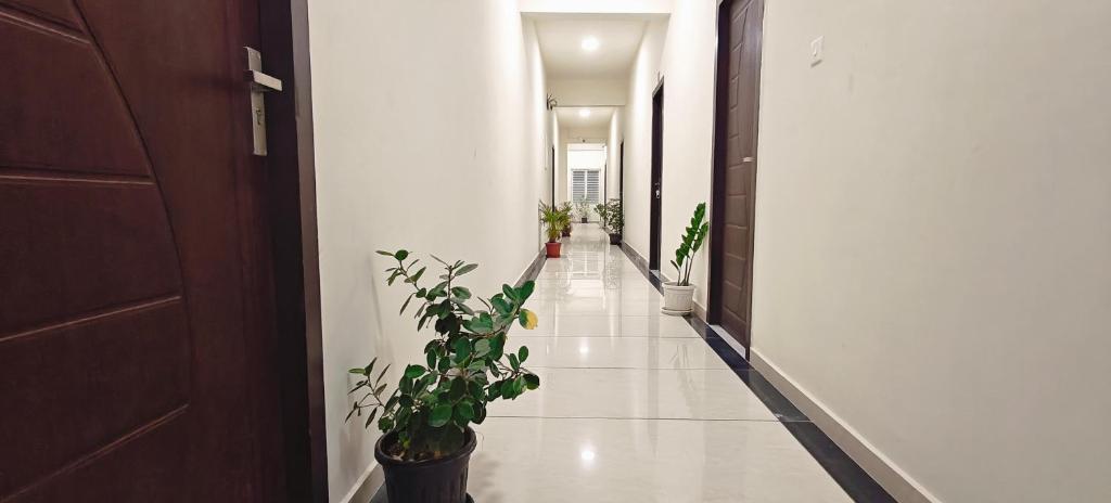 Sukra Residency フロント・ロビー