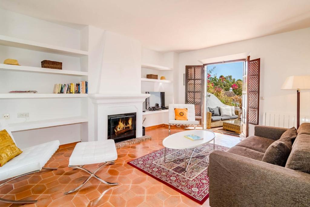 EN- Cozy Andalusian style townhouse in Marbella - 2