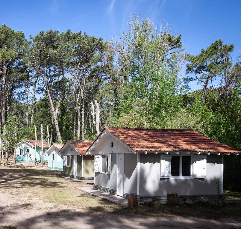 Bungalow Caravan - 2