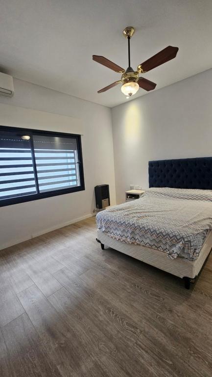 Departamento, con cochera y patio - 3