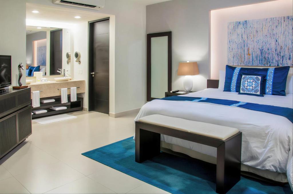 Three-Bedroom Villa - Distinct - 4