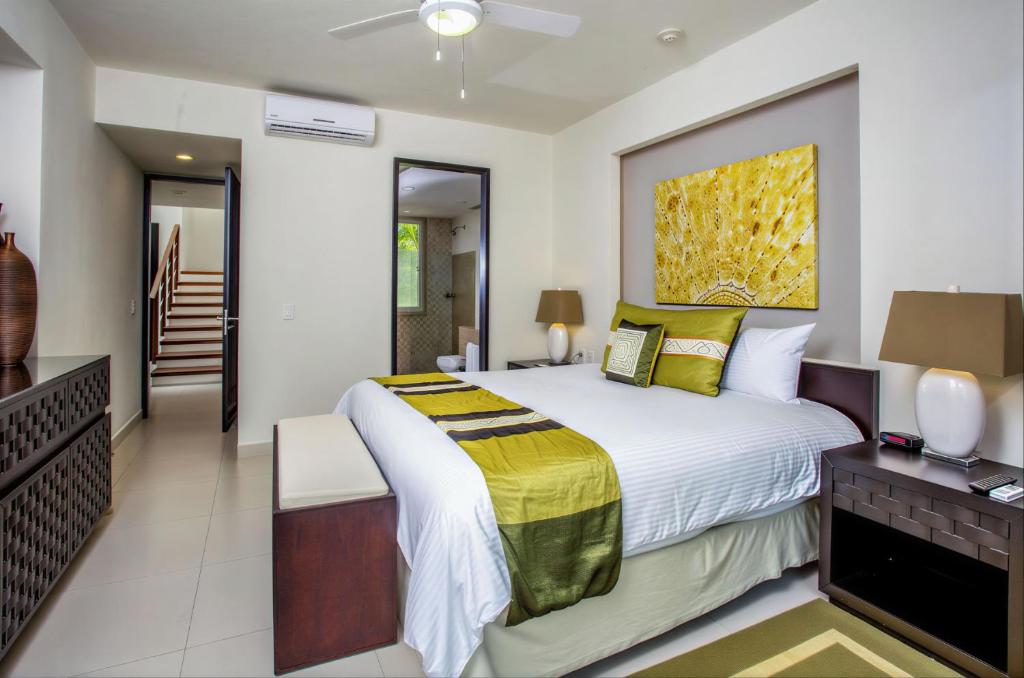 Three-Bedroom Villa - Distinct - 2