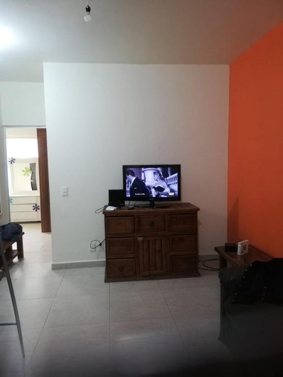 Ground floor, central 2 bedrooms 2 bathrooms - 1