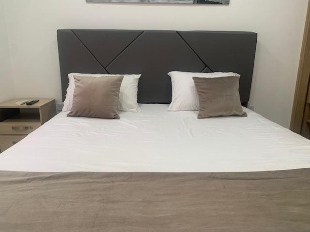 Apartamentos Diana - 1