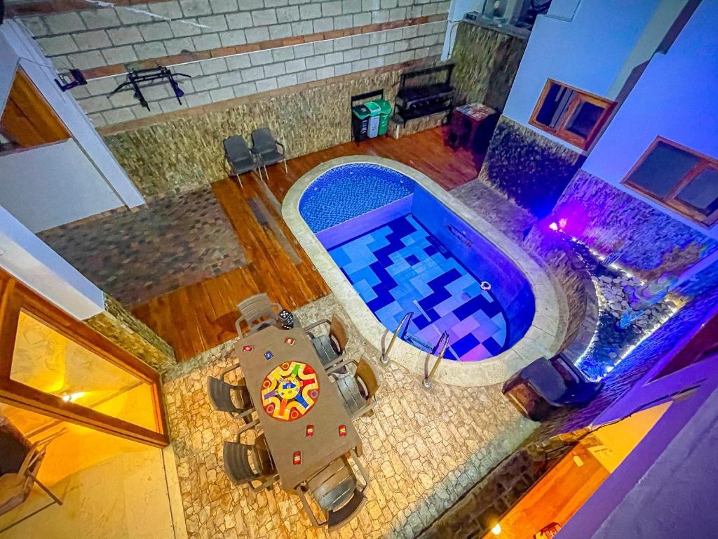 Alojamiento con piscina privada en Medellín MLB by Lets Go - 1