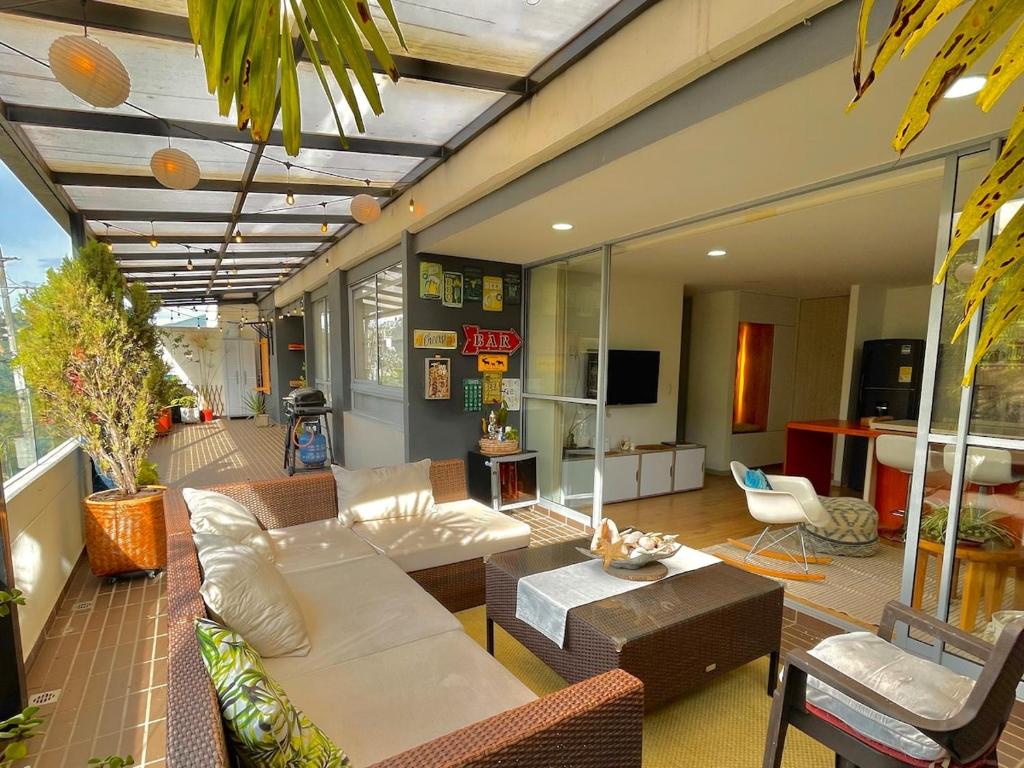 Espacio pet-friendly con terraza amplia y asador - 1