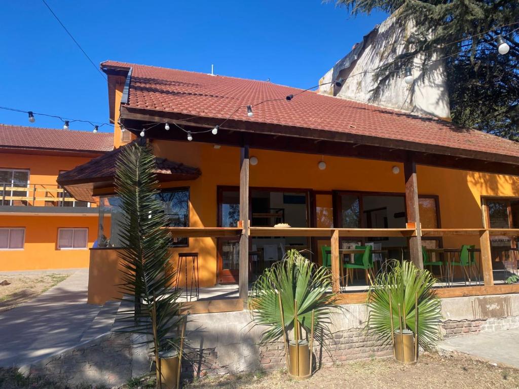 hostal vivi la pampa - 2