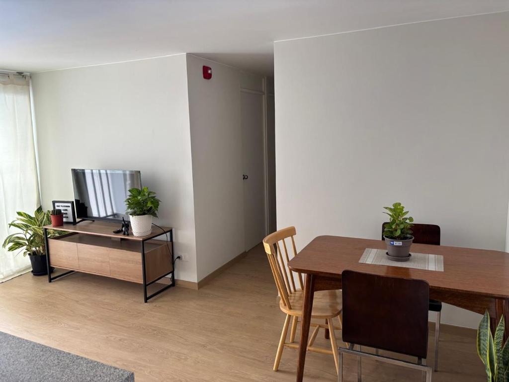 Acogedora y bonita habitación a 15 minutos del aeropuerto - 5