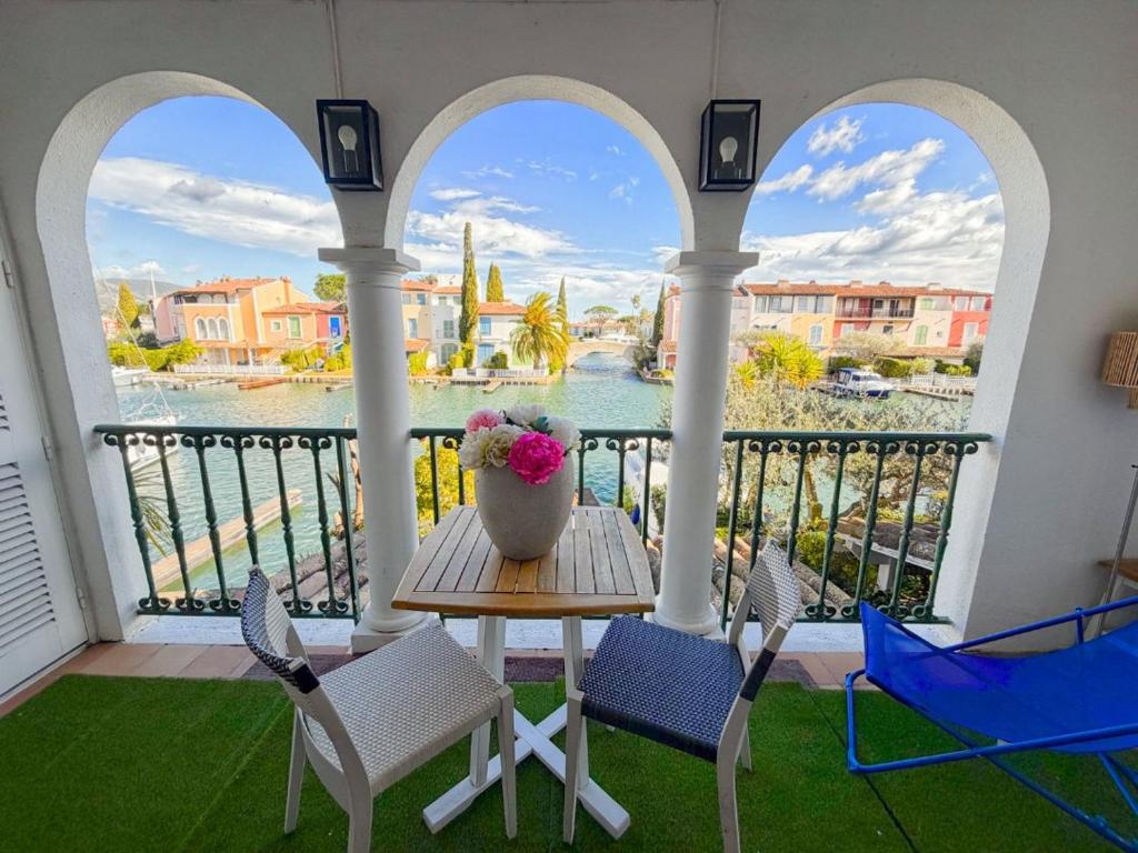 Appartement lumineux avec loggia, wifi - Port Grimaud - FR-1-868-39 - 2