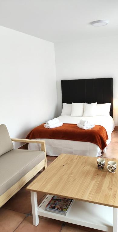 Central studio in San Pablo Salamanca by beBalmy - 3