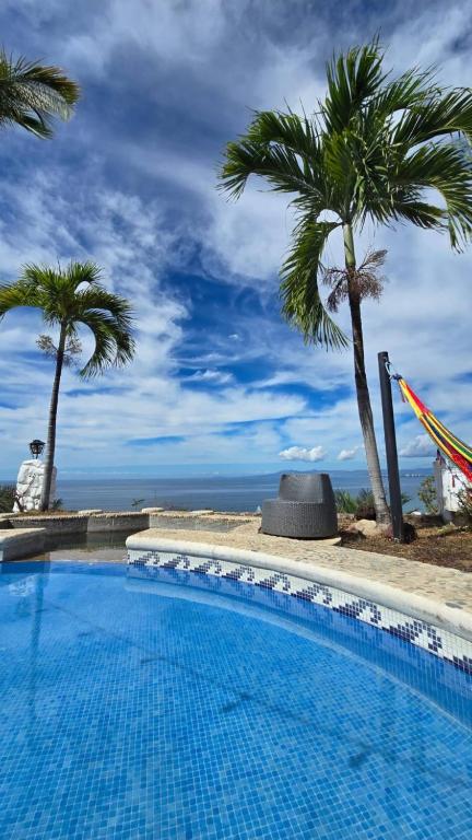 Hillside Villa with ocean views - 2
