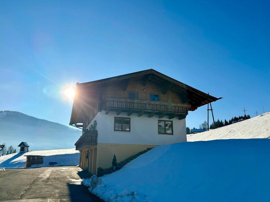 Leogang apartment with mountain views - 2
