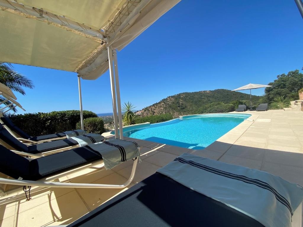Belle et grande villa contemporaine, piscine, vue mer - 3