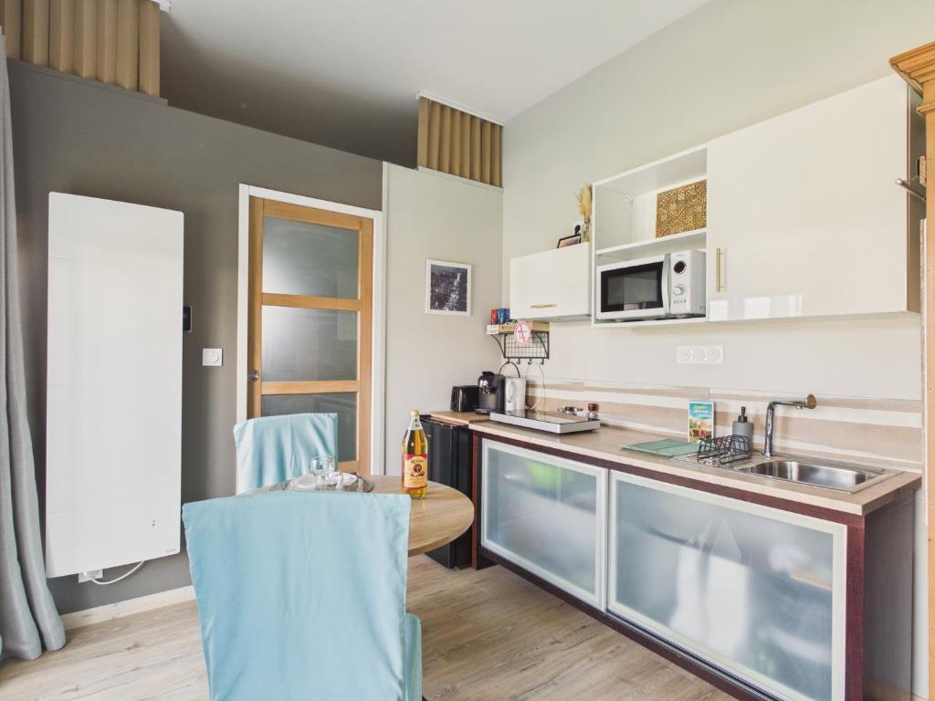 Charmant gîte pour 2 avec jardin - 3
