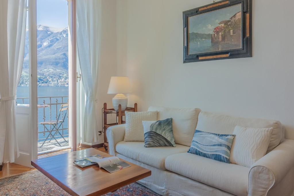 Dimora Cavour Stunning Lakeview - 4