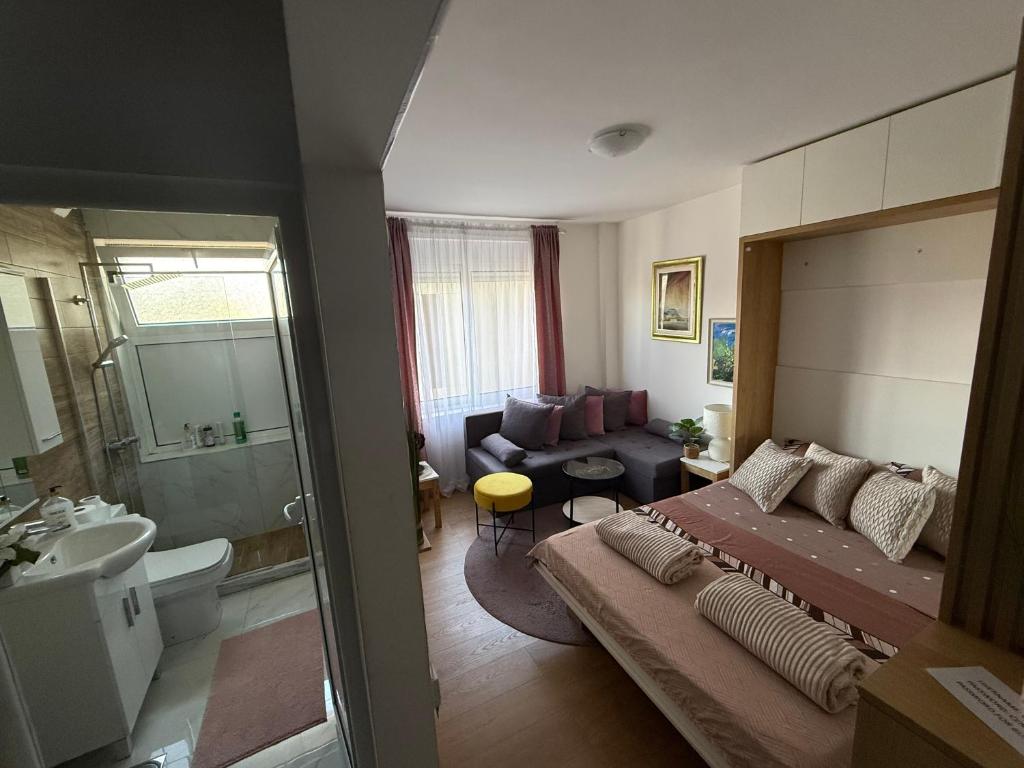 Moderan Studio na Trgu Republike - Centar - 3