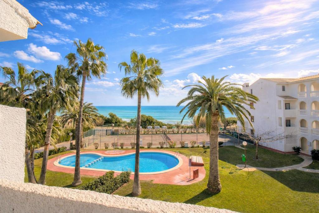 Apartamento frente al mar con terraza PLAYA ROMANA Albert Villas - 1