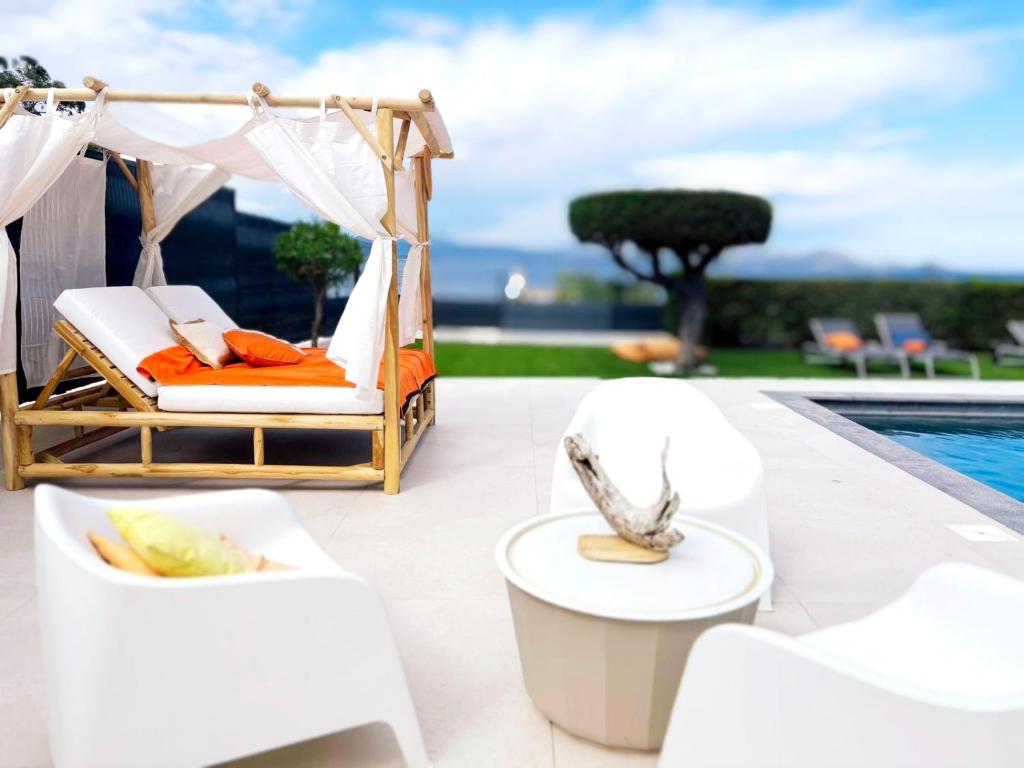 Villa Rez de Jardin - vue mer, piscine & boulodrome privé, plage, Ste maxime & Golfe de St Tropez - 2