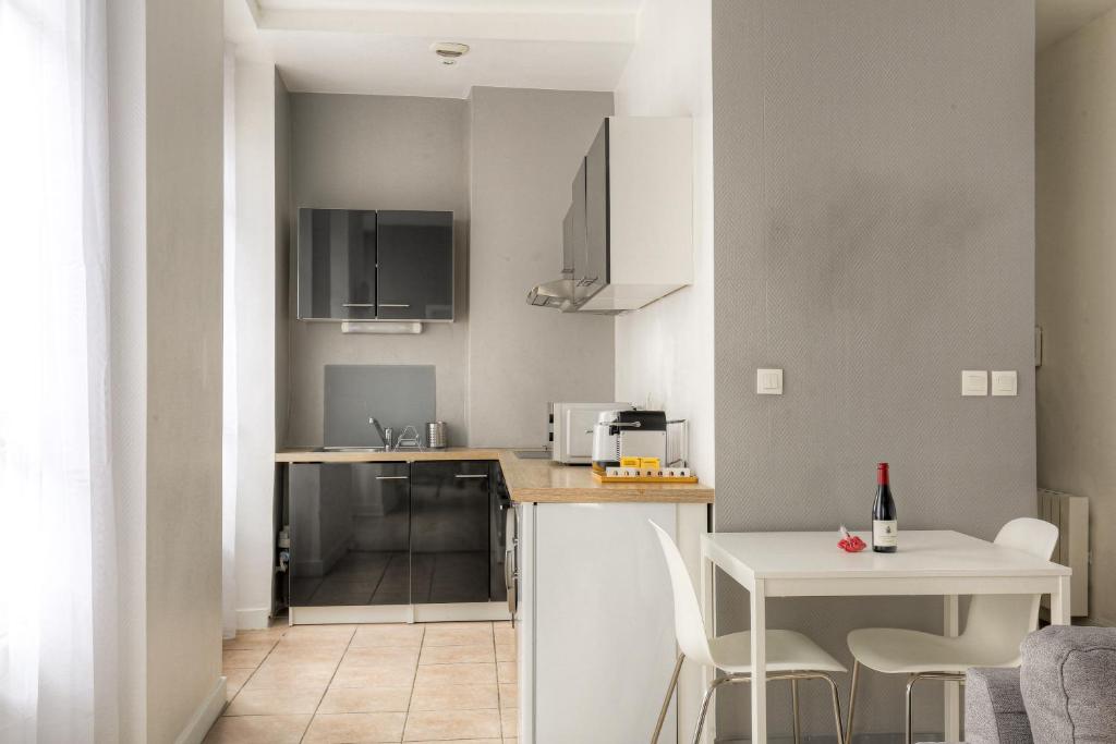 Appartement cosy rénové, Hyper-centre Lyon - 3