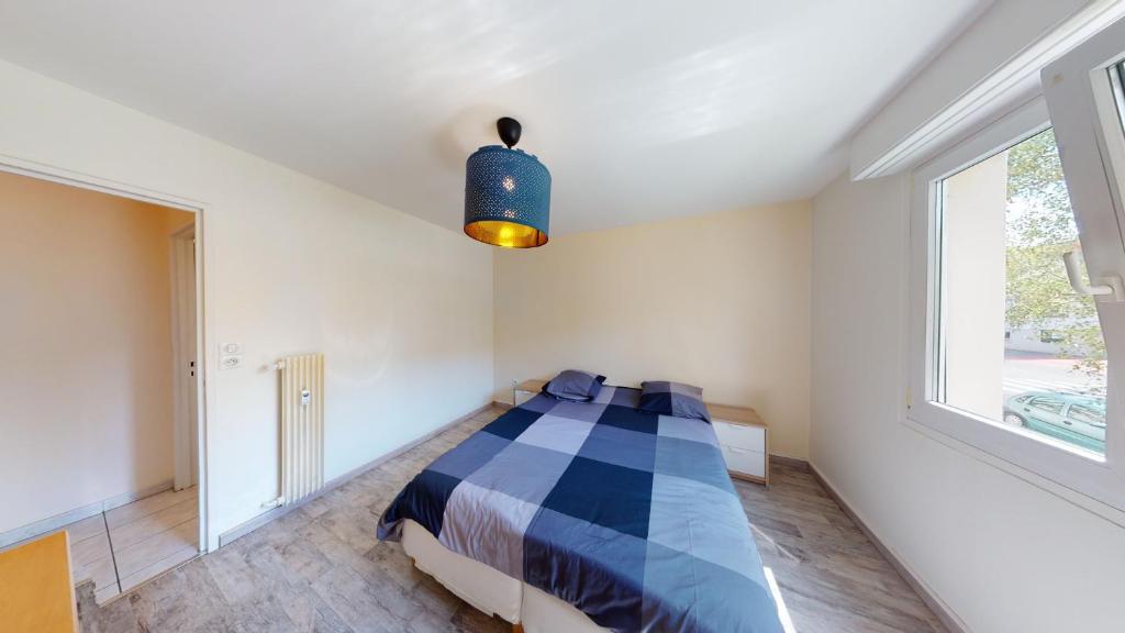 Appartement F4 refait proche université - 3