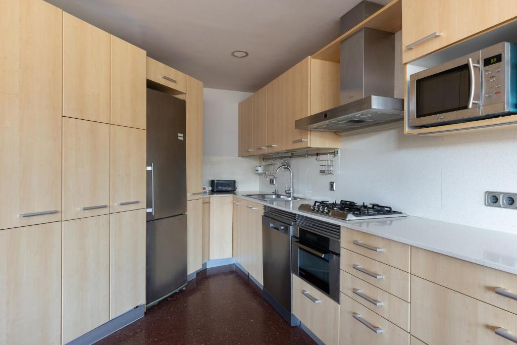Aparteasy - Bright, large and central apartment in BCN - 4
