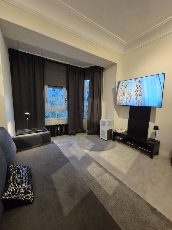 Habitación Oasis F. centro de Madrid! - 2