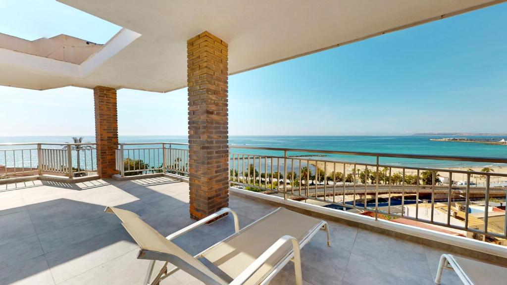 Alicante Penthouse Sea Views - 2