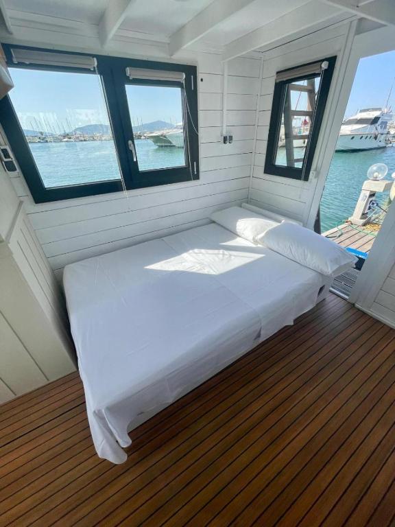 Houseboat BluSeaDream Dolphin 2 - 1