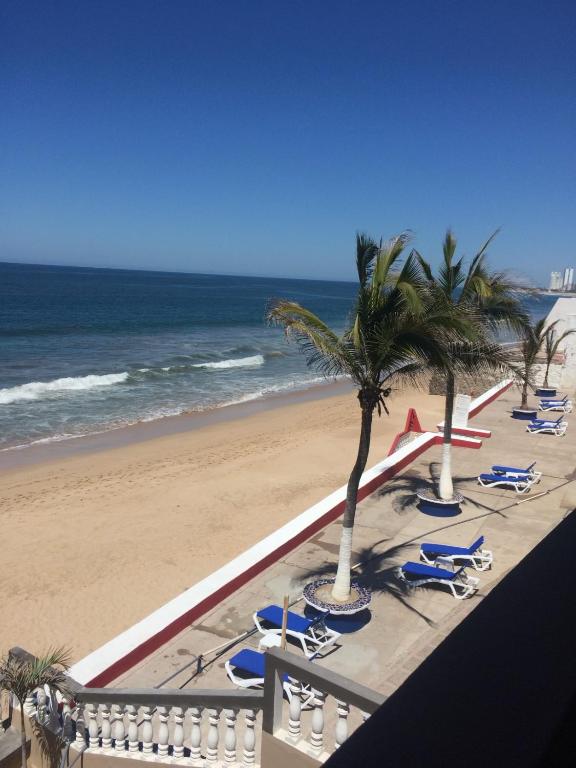 Hacienda Blue Bay - 3