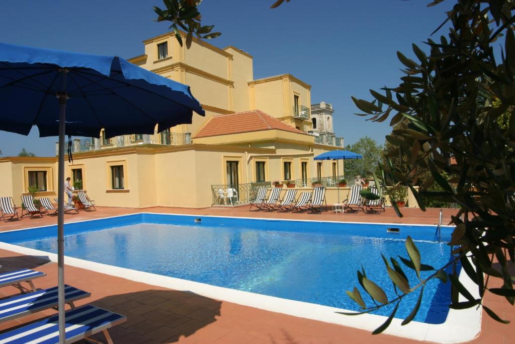 Hotel Villa Igea photo