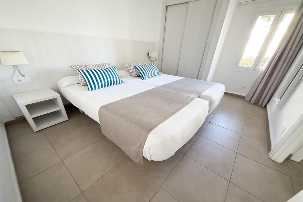 BLUESEA Ses Cases D’Or — Hotel rooms in Cala d´Or, Balearic Islands