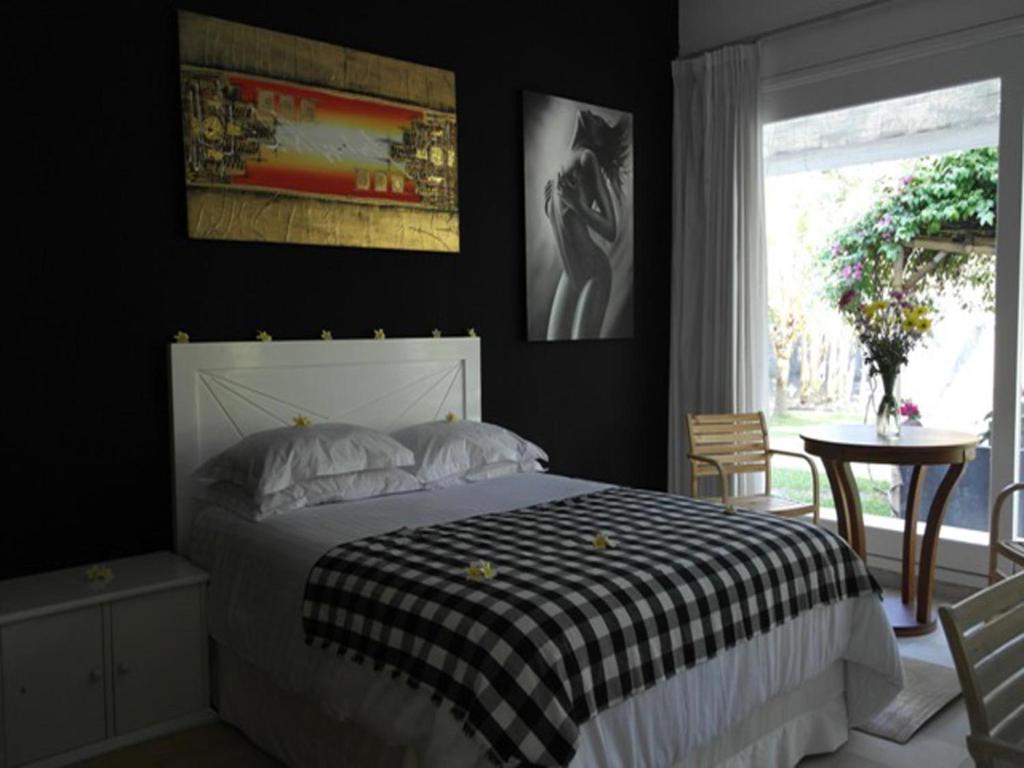 Cymopoleia Villa photo